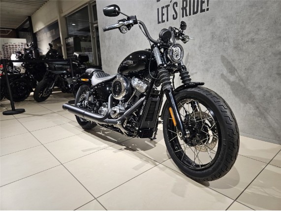 HARLEY-DAVIDSON FXBB Softail Street Bob 117, 0010833