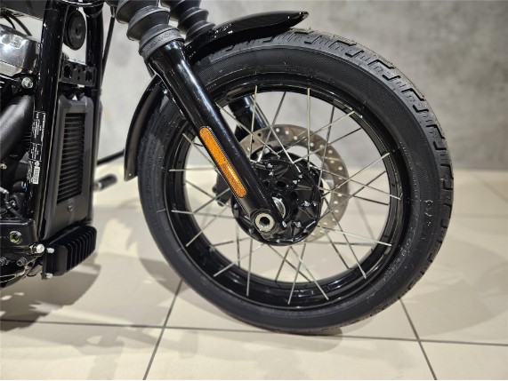 HARLEY-DAVIDSON FXBB Softail Street Bob 117, 0010833