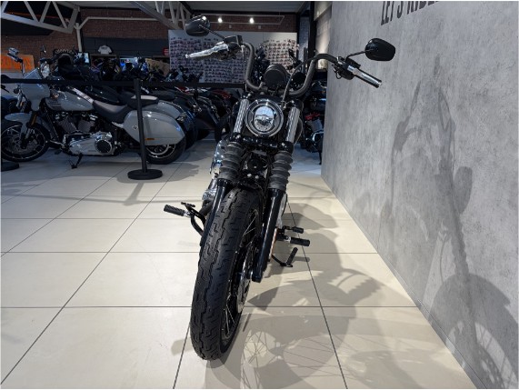 HARLEY-DAVIDSON FXBB Softail Street Bob 117, 0010875