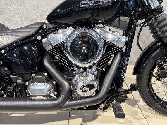 HARLEY-DAVIDSON FXBB Softail Street Bob 117, 0010875