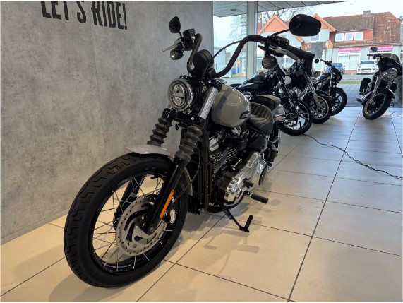 HARLEY-DAVIDSON FXBB Softail Street Bob 117, 0011152