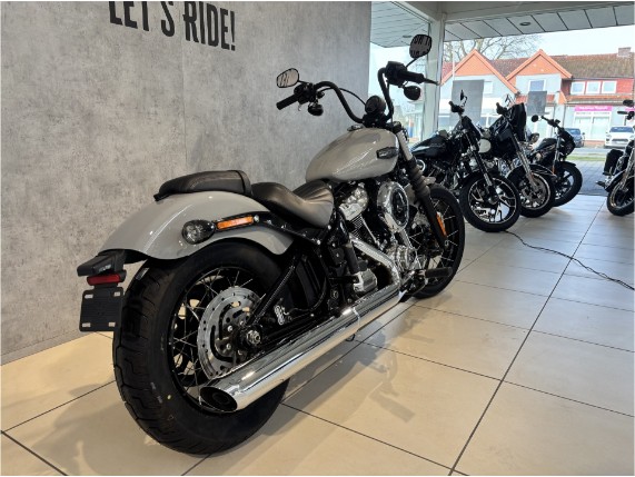 HARLEY-DAVIDSON FXBB Softail Street Bob 117, 0011152