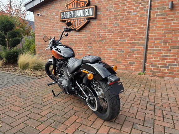 HARLEY-DAVIDSON FXBBS Softail Street Bob, 0006654