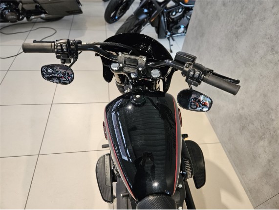 HARLEY-DAVIDSON FXBBS Softail Street Bob, 0008220
