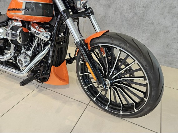 Harley-Davidson FXBR Softail Breakout 117, 0009447