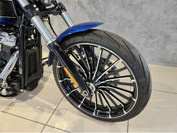 Harley-Davidson FXBR Softail Breakout 117, 0010340