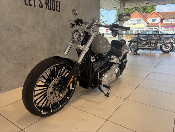 Harley-Davidson FXBR Softail Breakout 117, 0010496