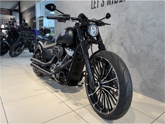 Harley-Davidson FXBR Softail Breakout 117, 0010496