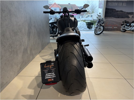 Harley-Davidson FXBR Softail Breakout 117, 0010496