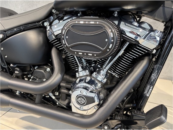 Harley-Davidson FXBR Softail Breakout 117, 0010496