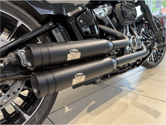 Harley-Davidson FXBR Softail Breakout 117, 0010874