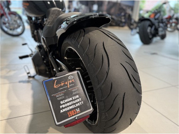 Harley-Davidson FXBR Softail Breakout 117, 0010874