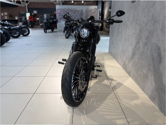 Harley-Davidson FXBR Softail Breakout 117, 0010874