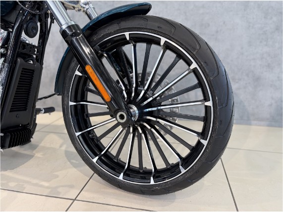 Harley-Davidson FXBR Softail Breakout 117, 0010953