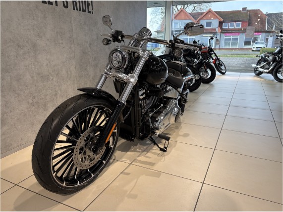 Harley-Davidson FXBR Softail Breakout 117, 0011155