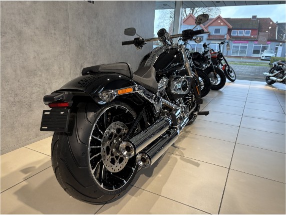 Harley-Davidson FXBR Softail Breakout 117, 0011155