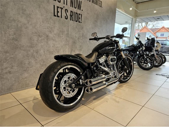 HARLEY-DAVIDSON FXBRS Softail Breakout, 0006995