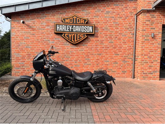 HARLEY-DAVIDSON FXDB STREET BOB, 0004953