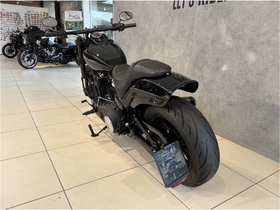 HARLEY-DAVIDSON FXFBS Softail Fat Bob 114, 0008883