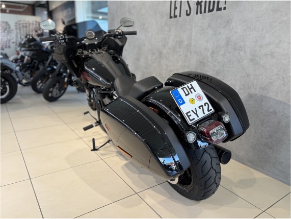 HARLEY DAVIDSON FXLRST Softail Low Rider ST, 0007635