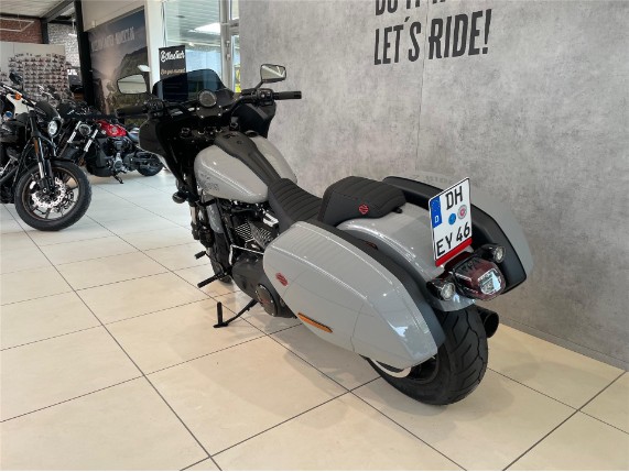 HARLEY-DAVIDSON FXLRST Softail Low Rider ST, 0009966