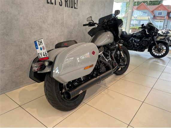 HARLEY-DAVIDSON FXLRST Softail Low Rider ST, 0009966