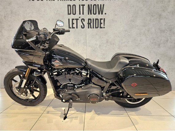 Harley-Davidson FXLRST Softail Low Rider ST, 0010326
