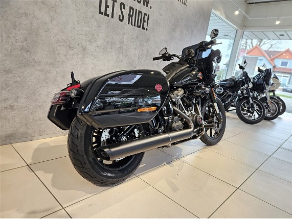 Harley-Davidson FXLRST Softail Low Rider ST, 0010326