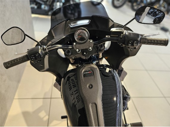 Harley-Davidson FXLRST Softail Low Rider ST, 0010326