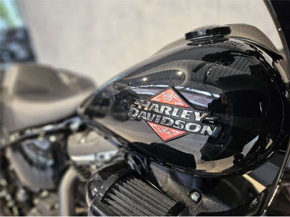 Harley-Davidson FXLRST Softail Low Rider ST, 0010326