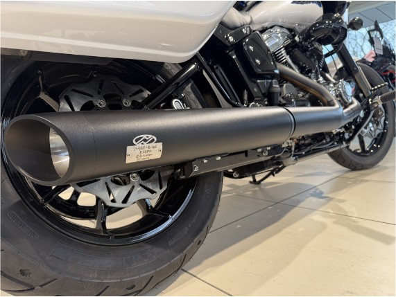 Harley-Davidson FXLRST Softail Low Rider ST, 0010355