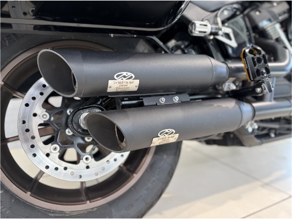 Harley-Davidson FXLRST Softail Low Rider ST, 0010597