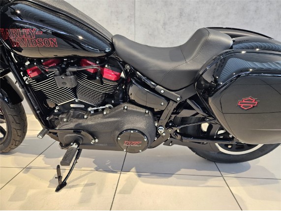 Harley-Davidson FXLRST Softail Low Rider ST, 0010697