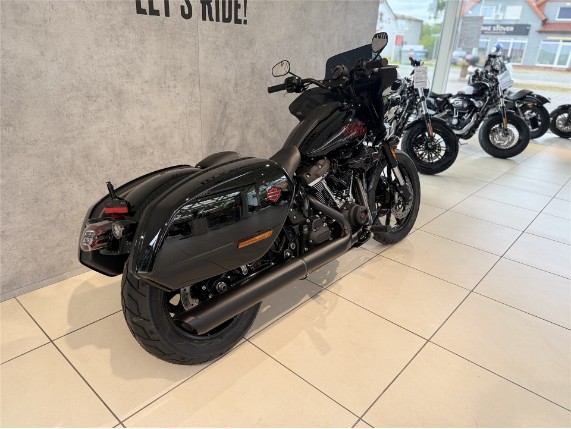 Harley-Davidson FXLRST Softail Low Rider ST, 0011238