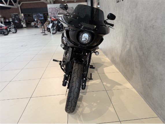 Harley-Davidson FXLRST Softail Low Rider ST, 0011238