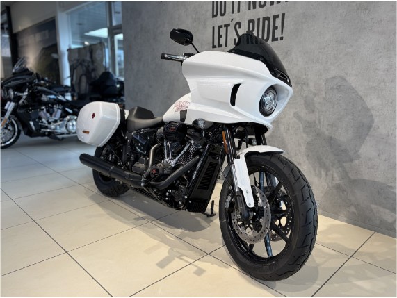 Harley-Davidson FXLRST Softail Low Rider ST, 0011581