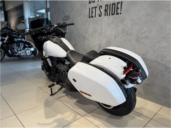 Harley-Davidson FXLRST Softail Low Rider ST, 0011581