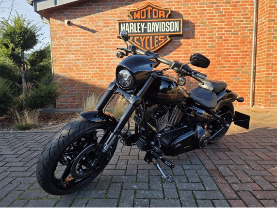 HARLEY-DAVIDSON FXSE CVO Pro Street Breakout, 0003536