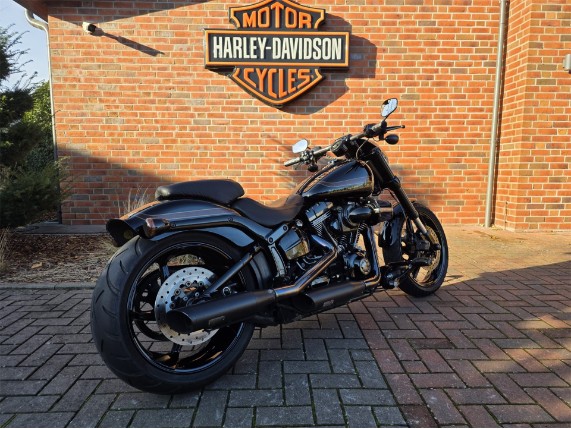 HARLEY-DAVIDSON FXSE CVO Pro Street Breakout, 0003536