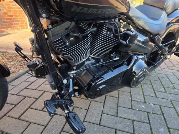 HARLEY-DAVIDSON FXSE CVO Pro Street Breakout, 0003536