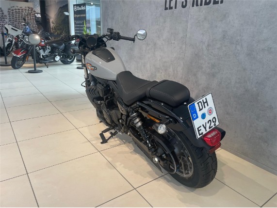 HARLEY-DAVIDSON Nightster Special, 0010543