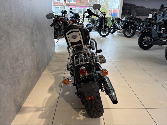 HARLEY-DAVIDSON STREET BOB, 0010909