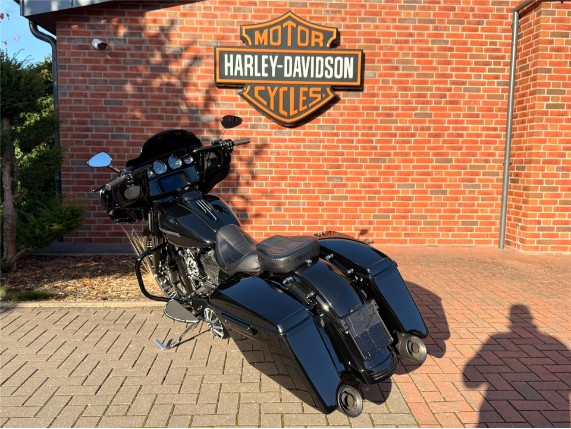 HARLEY-DAVIDSON Street Glide Special, 0008479