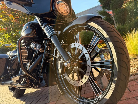 HARLEY-DAVIDSON Street Glide Special, 0008479