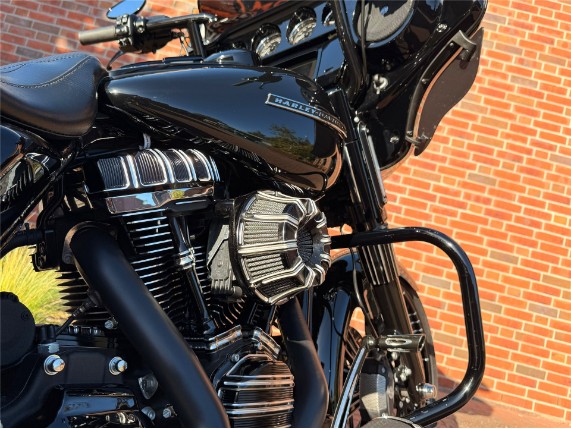 HARLEY-DAVIDSON Street Glide Special, 0008479
