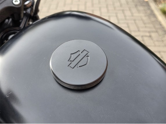 HARLEY-DAVIDSON XL 883 N IRON, 0011281