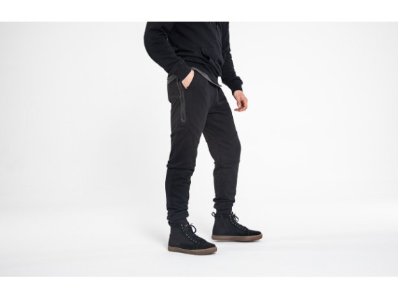 jdj5001_jogger_black_third_group_505a3197