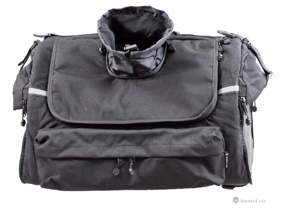 MA141P_Pet_S_Motorradtasche-fuer-Hunde_Deemeed_8kg (1)