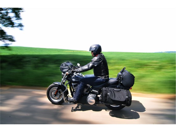 MA22C_EXP-M, TASCHE EXPLORER M