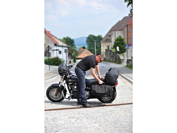 MA22C_EXP-M, TASCHE EXPLORER M